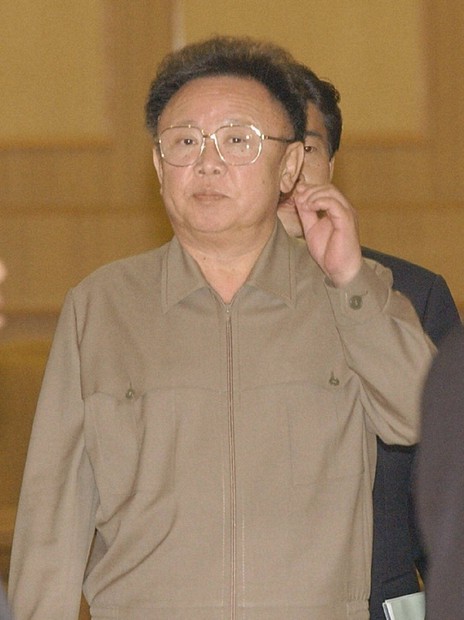 北朝鮮・金正日総書記死去から10年 在北京大使館でも追悼行事 | 毎日新聞