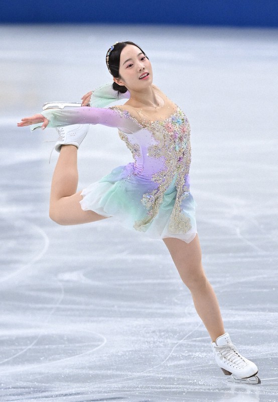 女子フリーで演技する本田真凜＝さいたまスーパーアリーナで2021年12月25日、手塚耕一郎撮影
