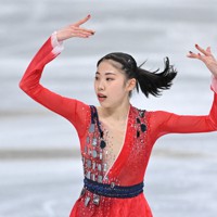 女子フリーで演技する住吉りをん＝さいたまスーパーアリーナで2021年12月25日、手塚耕一郎撮影