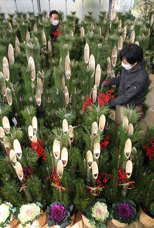 In Photos: Japan's traditional 'Kadomatsu' decorations ready for New ...