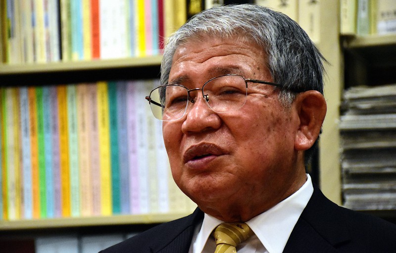 赤嶺政賢氏=須藤孝撮影