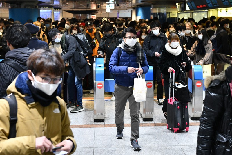 東京駅 下り新幹線自由席が軒並み100 超え 帰省ラッシュピーク 毎日新聞