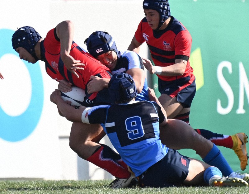 東海大大阪仰星、鉄壁の結束防御で大阪対決圧倒 高校ラグビー | 毎日新聞