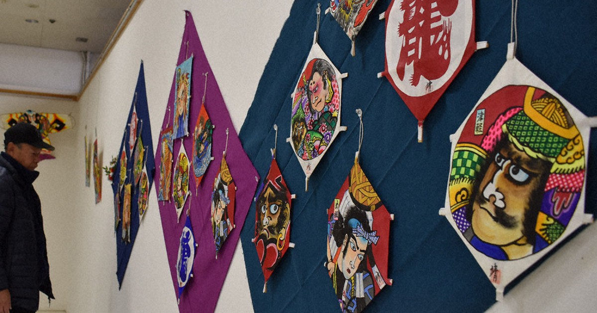 手作りの和凧、鳥羽で展示会 50点・11日まで ／三重 | 毎日新聞