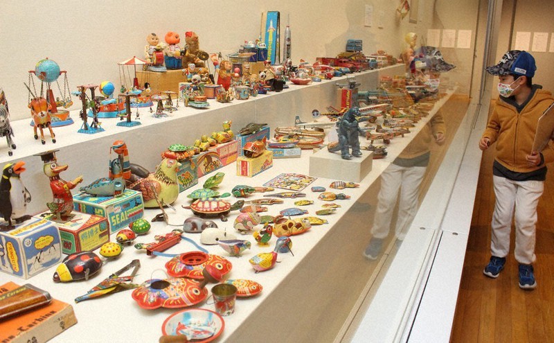 子供たちに夢抱かせた 昭和のおもちゃ300点ずらり 四日市で企画展