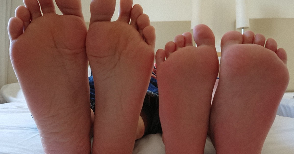 疑問氷解 子どものかかとは柔らかいのに 大人のかかとはなぜガサガサなのですか 毎日新聞