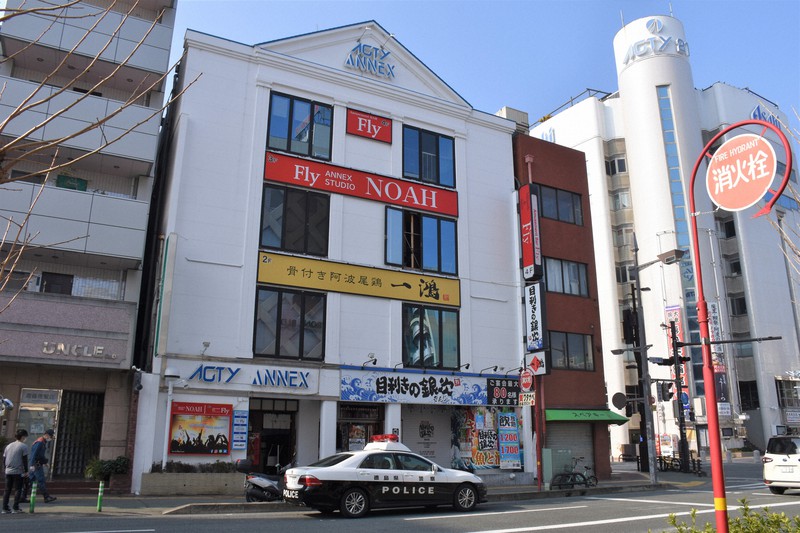 放火事件のあった雑居ビル=徳島市仲之町1で2021年3月15日、国本ようこ撮影
