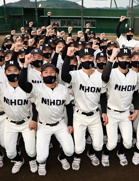 長崎日大、23年ぶりのセンバツに笑顔広がる OBに広島・大瀬良 | 毎日新聞