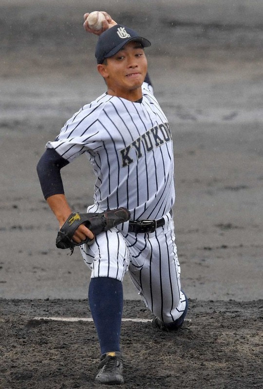 第94回選抜高校野球 出場決定 「先輩の準V超える」 九国大付、意気込み
