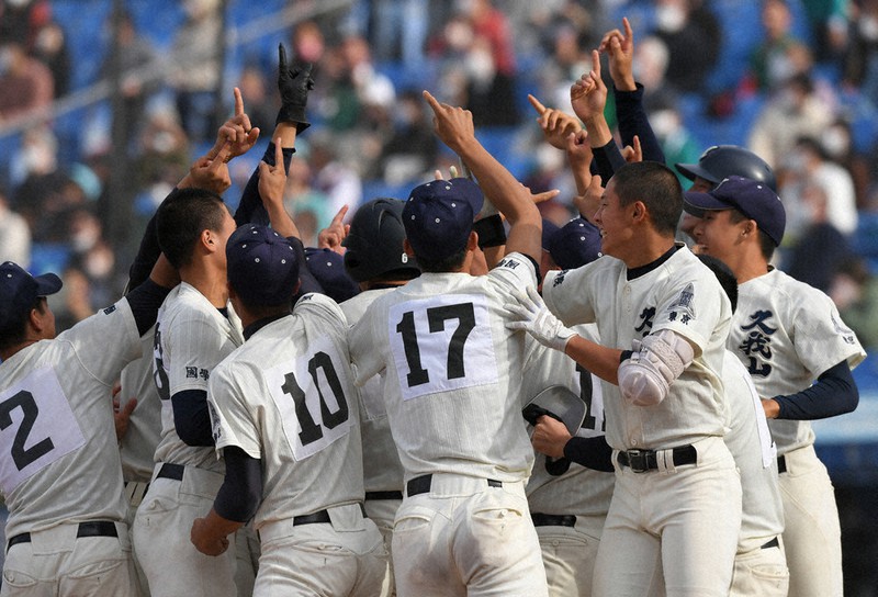 春に挑む・国学院久我山センバツへ：／中 逆転サヨナラで頂点 監督の一
