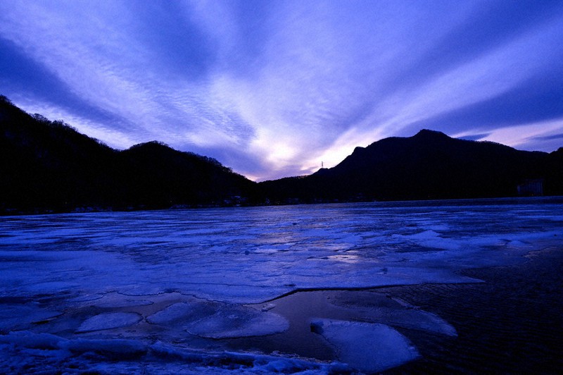 榛名湖 結氷せず 今季も氷上ワカサギ釣り中止 安全確保が困難 毎日新聞