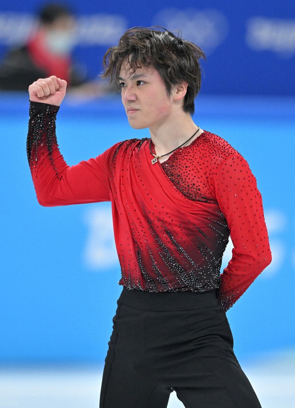 宇野昌磨、フィギュア団体戦SPで自己ベストの105.46点 | 毎日新聞