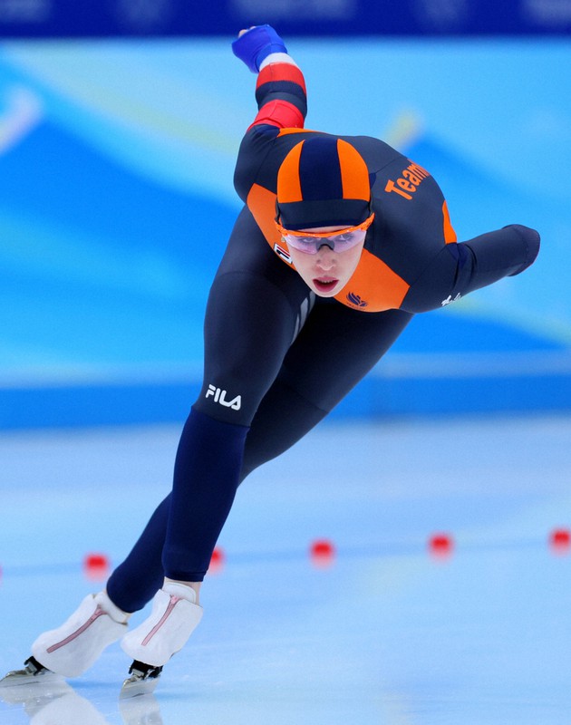 馬術で鍛えた抜群のバランス オランダのデヨング スピード3000m 毎日新聞