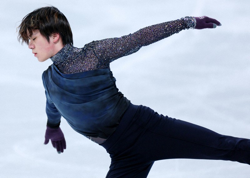 男子SPの練習をする宇野昌磨＝北京・首都体育館で2022年2月8日、貝塚太一撮影