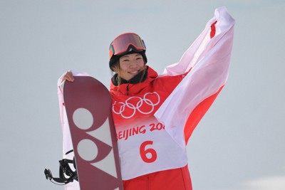 スノーボード HINA 冨田せな、日本女子初メダルに「そうなんだ」とびっくり スノボHP