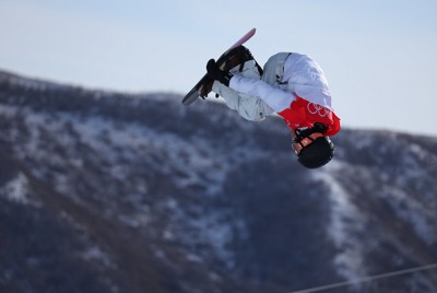 平野歩夢がトリプルコーク1440に五輪で初成功 最高難度 | 毎日新聞