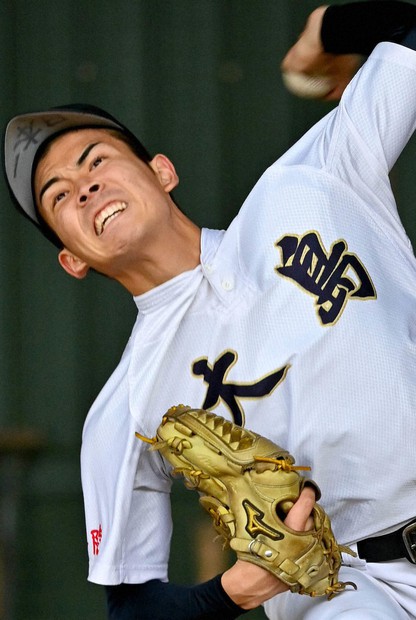 センバツここに注目：大島・大野稼頭央 奄美育ち「鉄腕カズオ