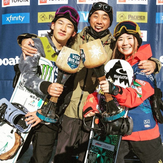 不利な判定に日本人コーチ「人間はミスをする」 中国で共感呼ぶ | 毎日新聞