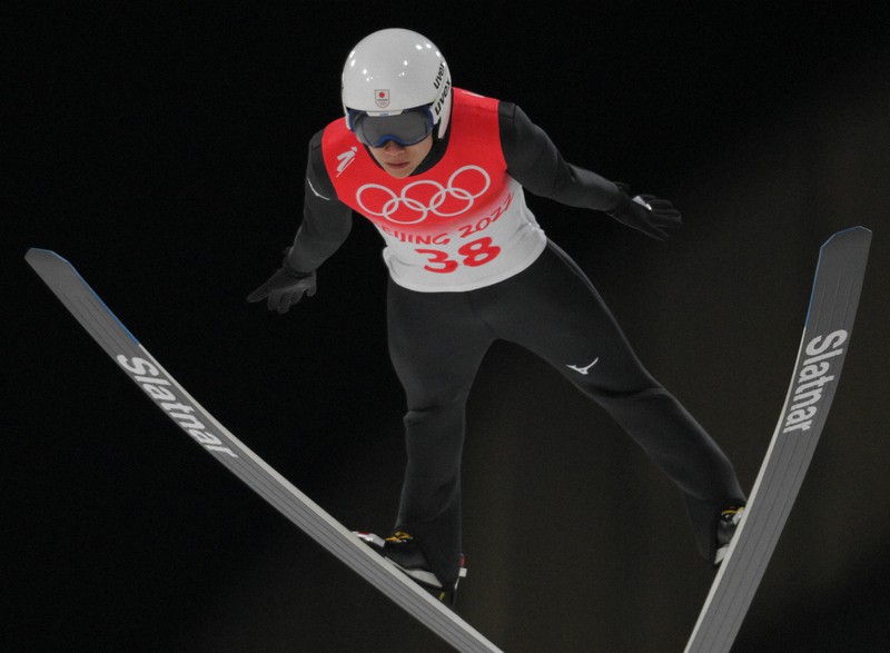 冷静に、がむしゃらに、独自のジャンプ 161cm佐藤幸椰の哲学 | 毎日新聞