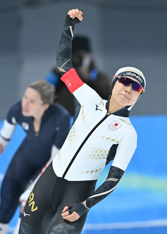 無駄ないフォーム」近づく完成 高木美帆、500m自己新で銀 | 毎日新聞