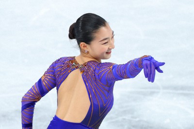 坂本　花織 証明書付直筆サイン入りフォト　フィギュアスケート 銅メダル　北京五輪 Amazon.co.jp: 正規品 直筆サイン付き写真 坂本花織 女子