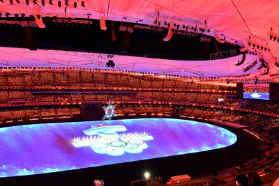 旅立ち・別れの象徴、柳の木の演出 北京五輪閉会式 | 毎日新聞