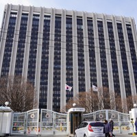 女性家族省が入る韓国政府ソウル庁舎＝ソウルで2022年2月22日、渋江千春撮影