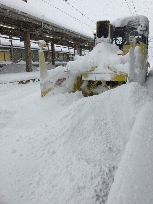 社長呼べ」と怒号 JR北海道3日間マヒ 経営難を大雪が直撃 | 毎日新聞