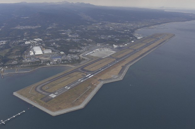 Japanese Us Groups Hook Up In Bid To Use Oita Airport For Space Plane Landings The Mainichi