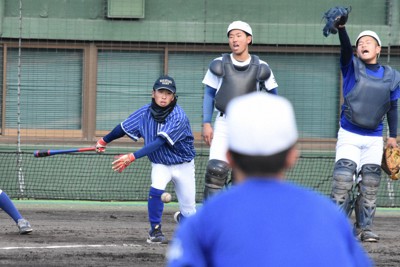 痛恨「一塁送球」から7年半 悪夢の甲子園に指導者で再び
