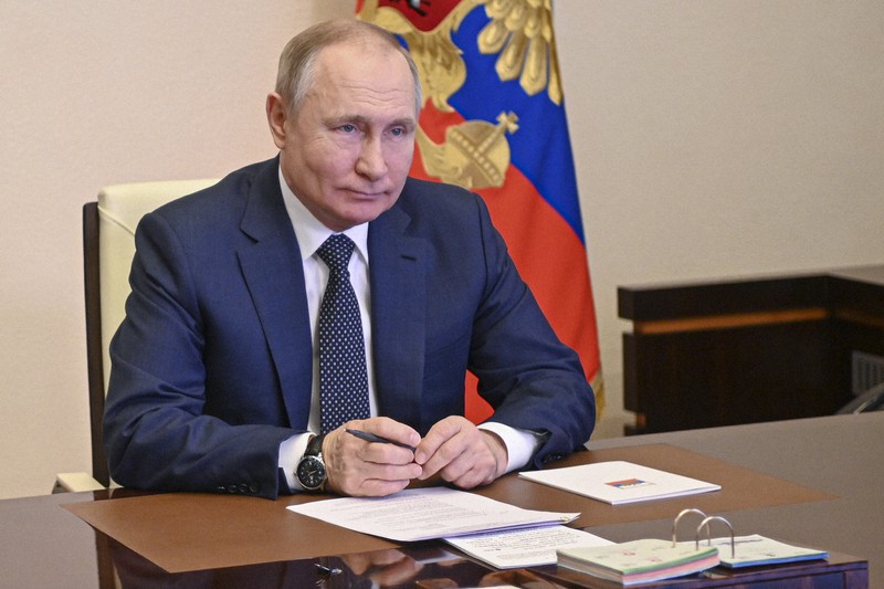 ロシアがデフォルトを起こすと世界経済に大きな影響(プーチン大統領)=2022年3月4日、AP