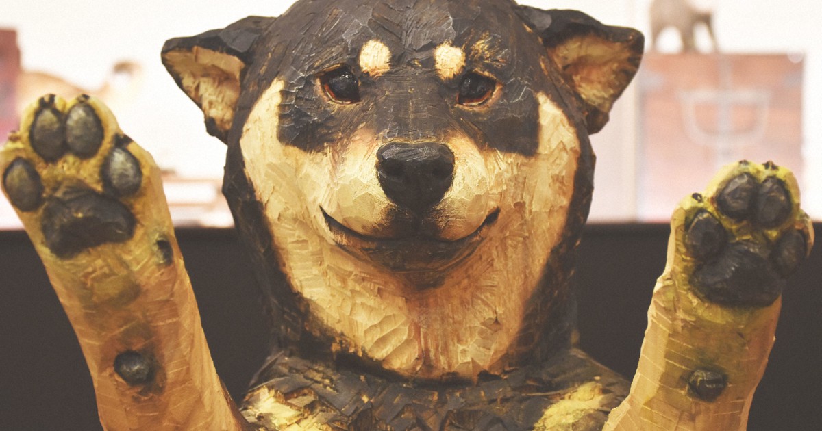 愛らしく温かみも、木彫り動物大集合 はしもとみおさん作品展 島根