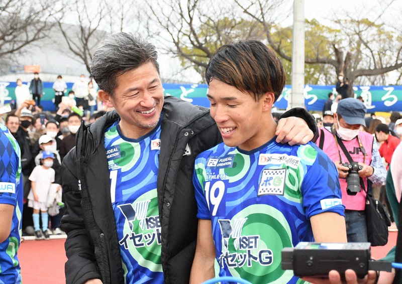 三浦知良★キングカズ 三浦知良 PHOTO】JFLの最年長ゴール記録を更新！“キング”カズの