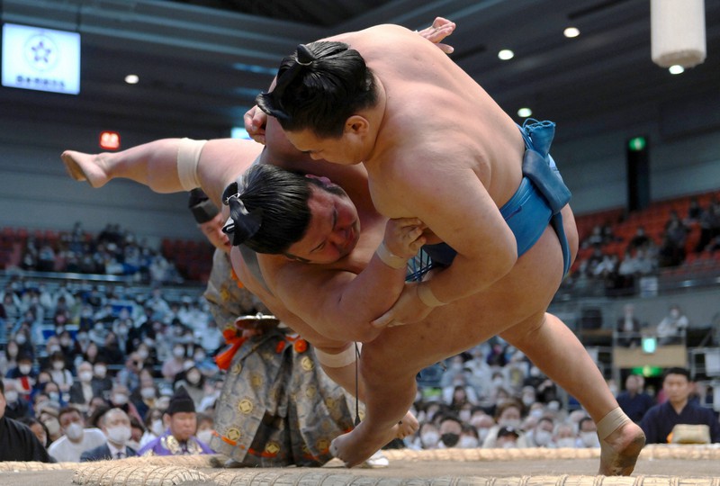 攻め急いだ貴景勝 正代は攻め手なく カド番2大関が連敗 春場所 毎日新聞