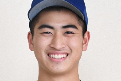 頂点へ・センバツ山梨学院：選手紹介／9止 星野泰輝外野手／張本哲志外