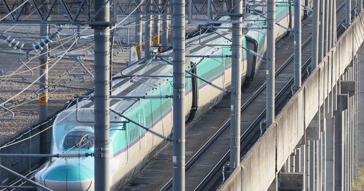 In Photos Bullet train derails, traffic disrupted after strong quake