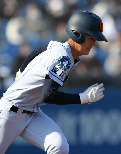 クラーク記念国際の金原颯 不振を救った兄弟愛 選抜高校野球 | 毎日新聞