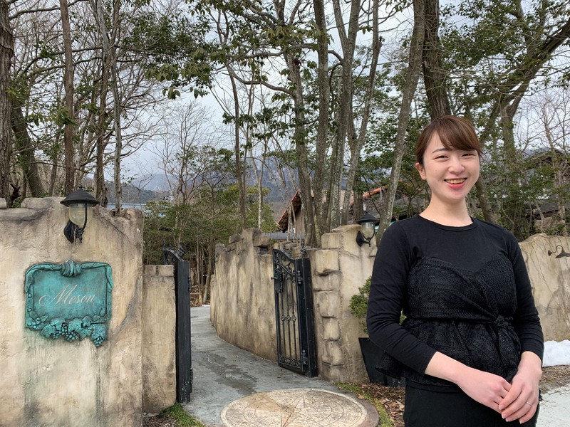 部屋に籠もる オーベルジュ 25歳オーナーの心通わせ方 滋賀 毎日新聞