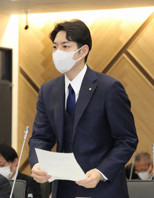 北海道の鈴木直道知事=札幌市中央区で2022年3月22日、源馬のぞみ撮影