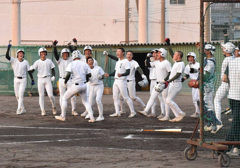 センバツ22 市和歌山 チーム力向上へ鍛錬 全員 覚悟持ってやる きょう初戦 和歌山 毎日新聞