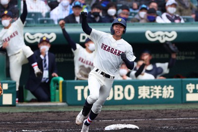 浦和学院レギュラー選手用グランドコート　背番号３　高校　甲子園　センバツ センバツ】浦和学院、伝統のユニホーム”お披露目”に水差された