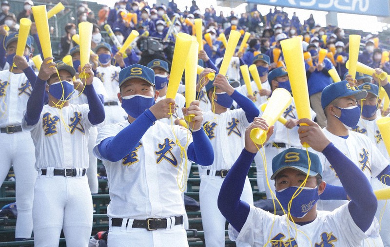 センバツ高校野球 聖光学院、先制実らず 430人の応援団拍手 ／福島