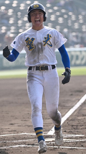 センバツ高校野球 聖光学院、先制実らず 430人の応援団拍手 ／福島