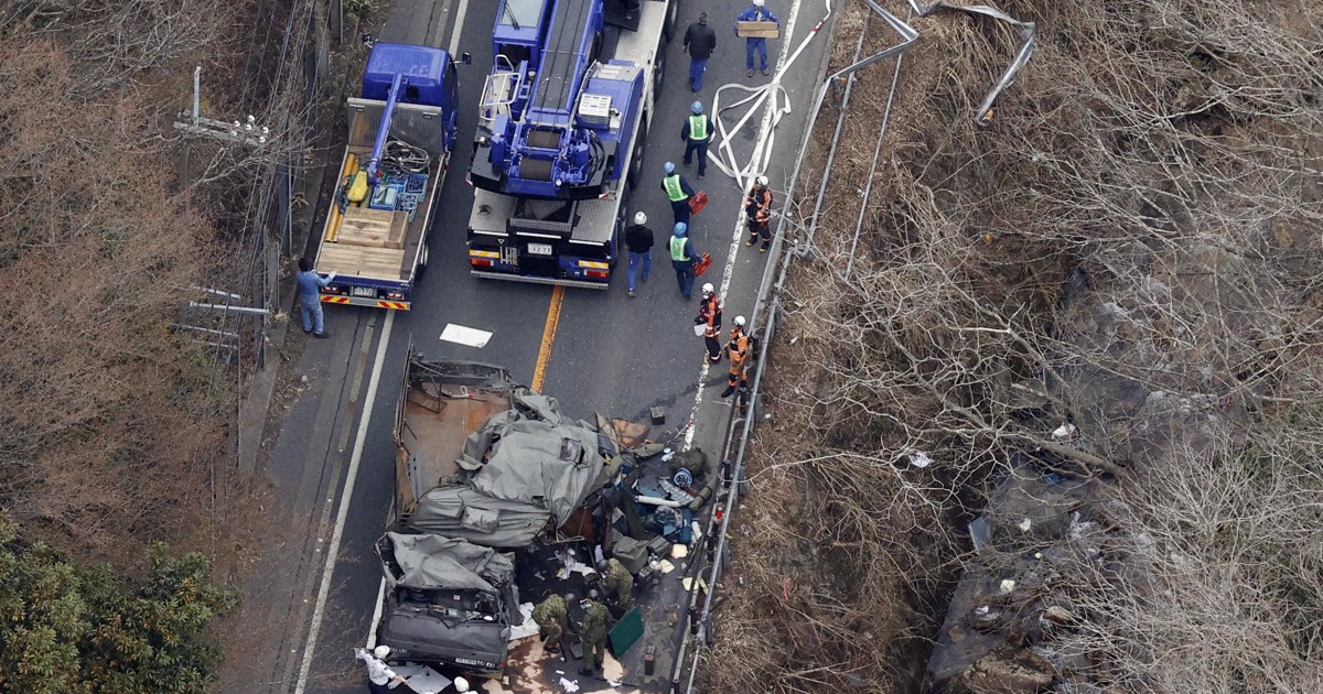 陸自トラック、川に転落 助手席の三尉が死亡 滋賀 | 毎日新聞