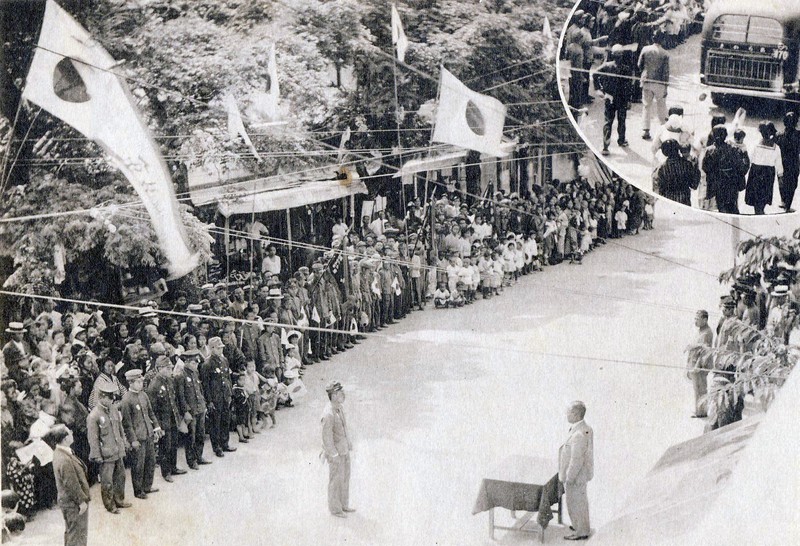 日の丸 鉢巻 集合写真 戦前 戦時中 戦争 日の丸 鉢巻 集合写真 戦前 戦時中 戦争（血で書かれた日の丸と