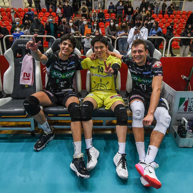 ワールドスポーツの扉：バレー・高橋、イタリア武者修行 パリへ