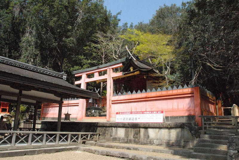 見聞録：若宮神社（奈良市） 本殿と内院、24日まで初公開 聖域の細部を