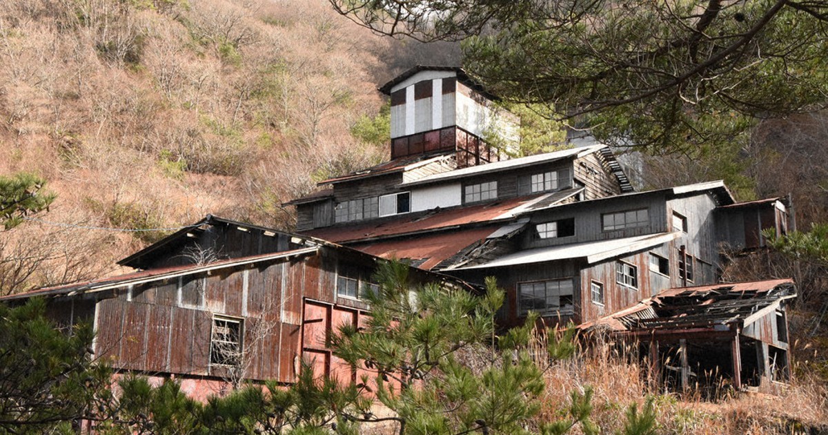 天空の城塞」損壊進む 日本一のクロム鉱石産出 専門家、保護と活用訴え