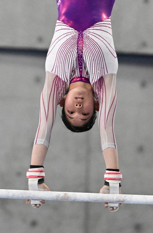 全日本体操個人総合 女子は17歳笠原が初優勝 [写真特集2/16