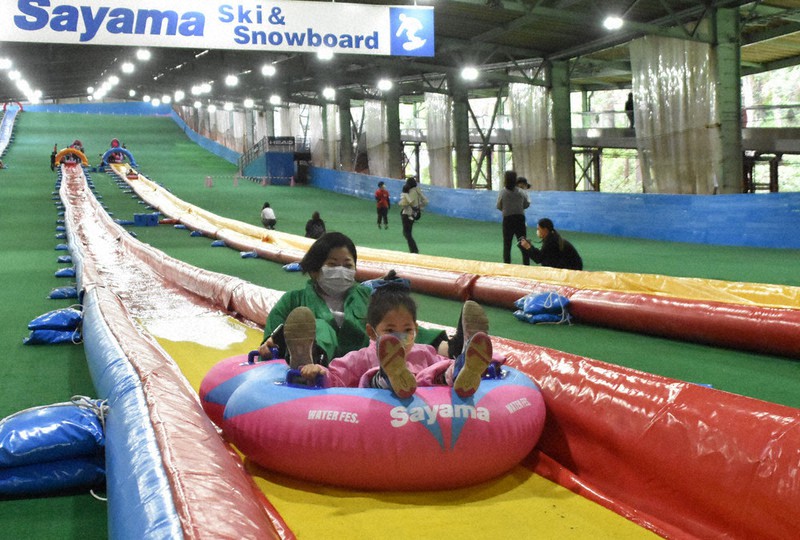 ゲレンデで水遊びも 埼玉 狭山スキー場で 夏季営業 始まる 毎日新聞 ゲレンデで水遊びも 埼玉 狭山スキー場で 夏季営業 始まる 毎日新聞